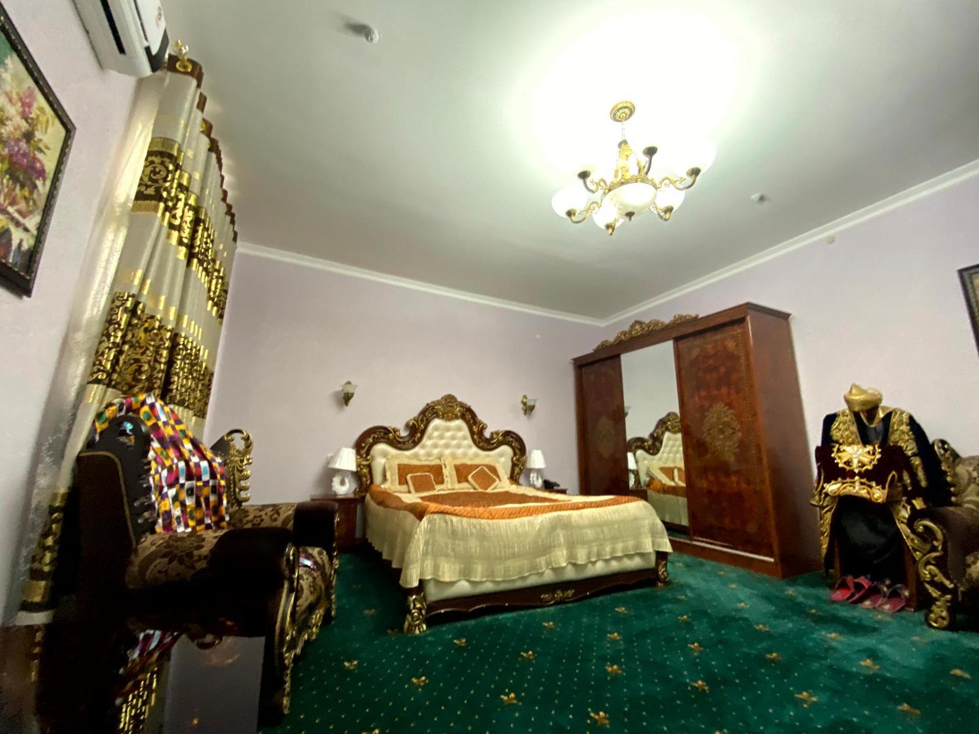 Готель Qibla Tozabog Хіва Екстер'єр фото